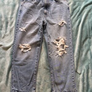 DKNY women’s  Relaxed Distressed  Jeans